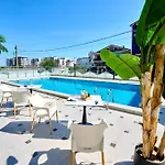 Apartment Cosmic 2br Nord10 By Alezzi -free Parking