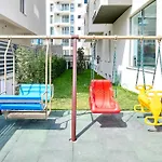 Cosmic 2br Nord10 By Alezzi -free Parking * Navodari