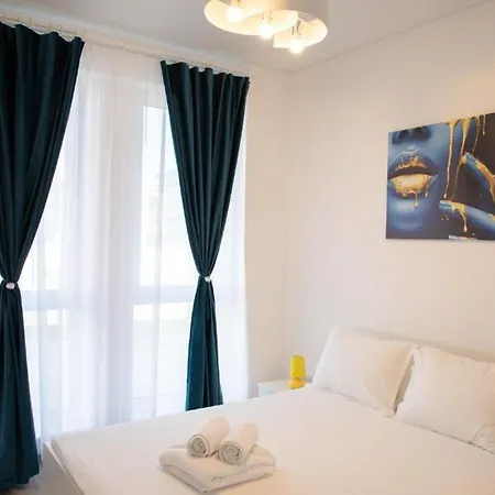 Cosmic 2br Nord10 By Alezzi -free Parking *