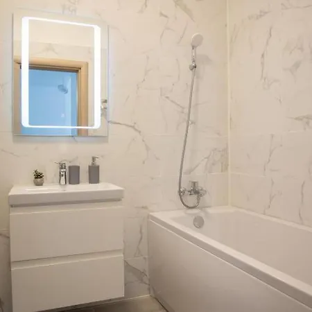 Cosmic 2br Nord10 By Alezzi -free Parking Apartmán Năvodari