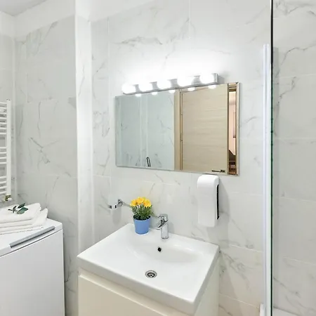 Cosmic 2br Nord10 By Alezzi -free Parking Apartmán Năvodari