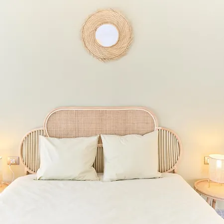 Cosmic 2br Nord10 By Alezzi -free Parking Appartement Năvodari