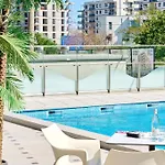 Cosmic 2br Nord10 By Alezzi -free Parking *