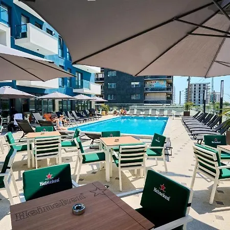 Cosmic 2br Nord10 By Alezzi -free Parking *