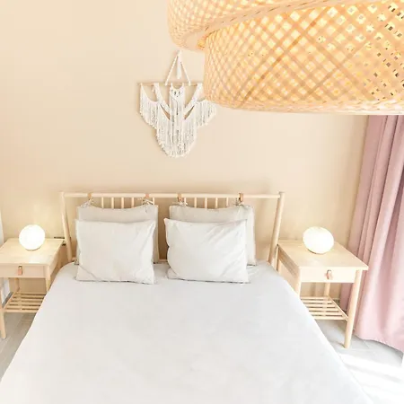 Cosmic 2br Nord10 By Alezzi -free Parking * Năvodari