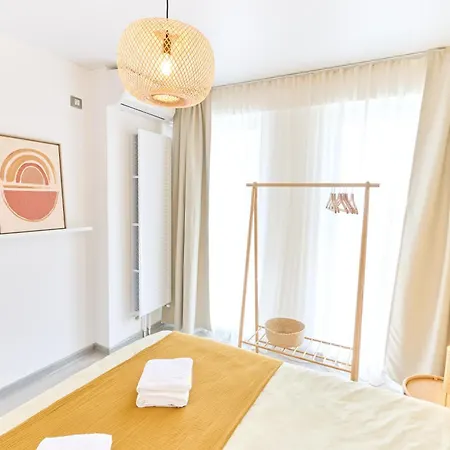 Cosmic 2br Nord10 By Alezzi -free Parking *